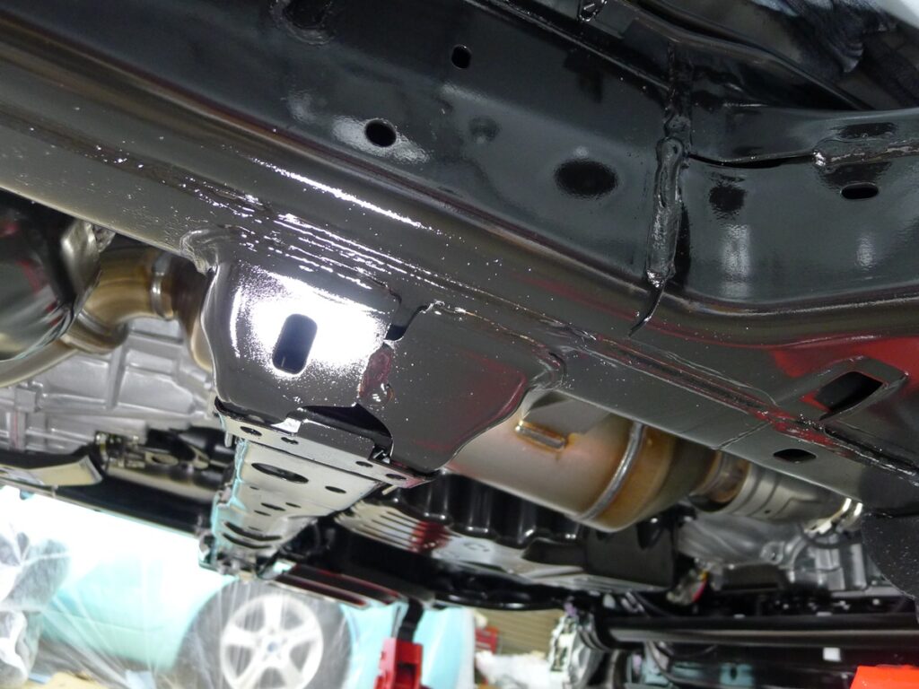 ランクル250 下回りクリア防錆施工後