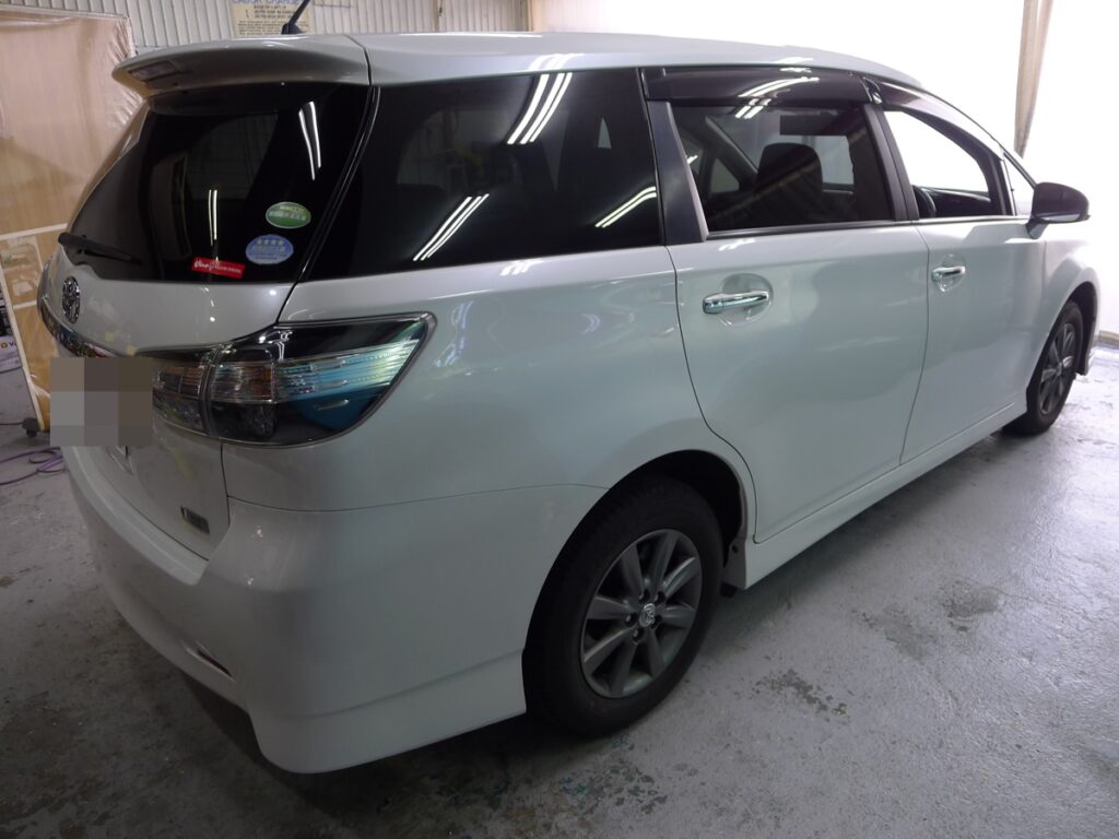 ウィッシュ　カーフィルム施工前